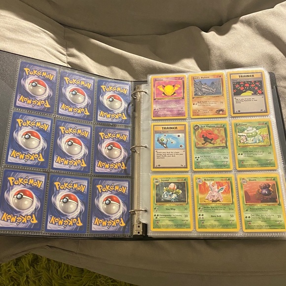 Vintage Pokémon 1st edition binder - Picture 4 of 13